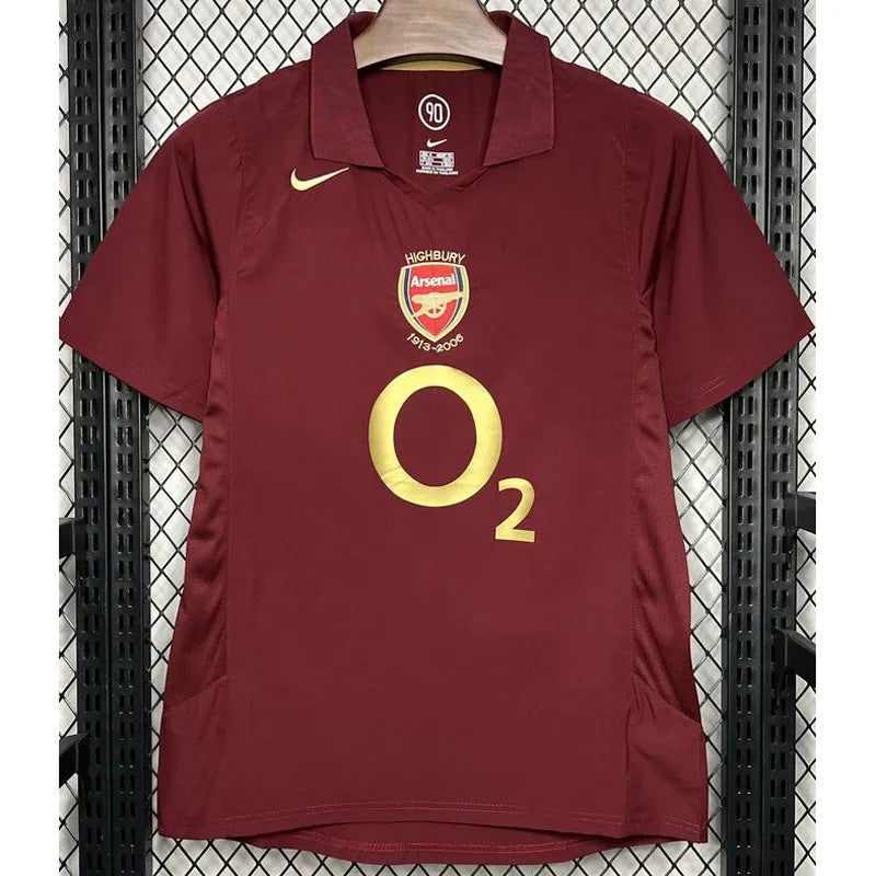 Arsenal local 05/06 retro version.