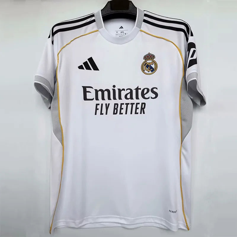 Real Madrid local 25/26 fan version.