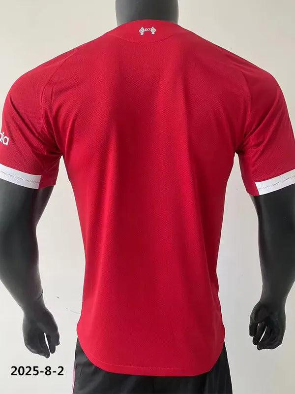 Liverpool local 25/26 player version.