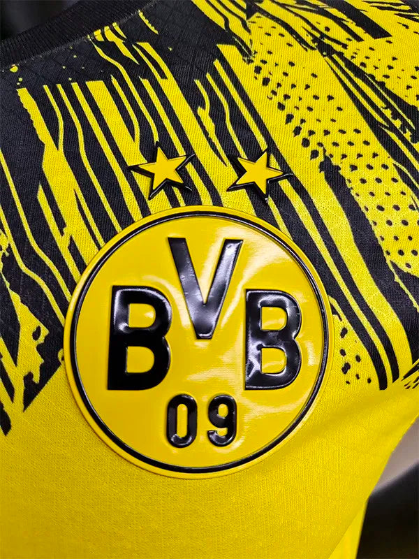 Dortmund local 25/26 player version.