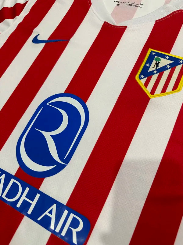 Atlético Madrid local 25/26 fan version.