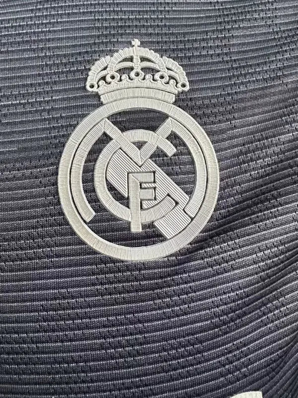 Real Madrid visitante 25/26 player version.