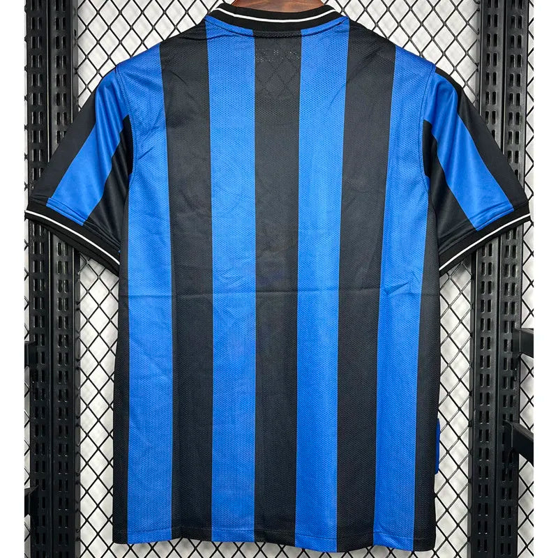 Inter local 09/10 retro version.