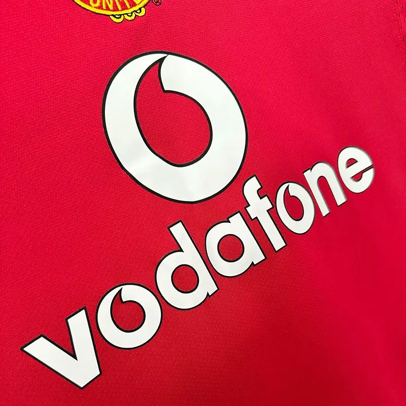 Manchester United local 05/06 retro version.