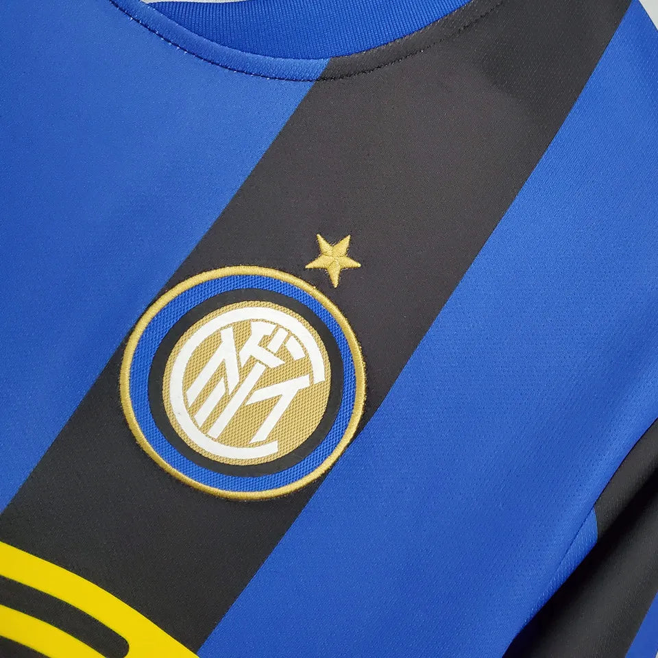 Inter local 08/09 retro version.