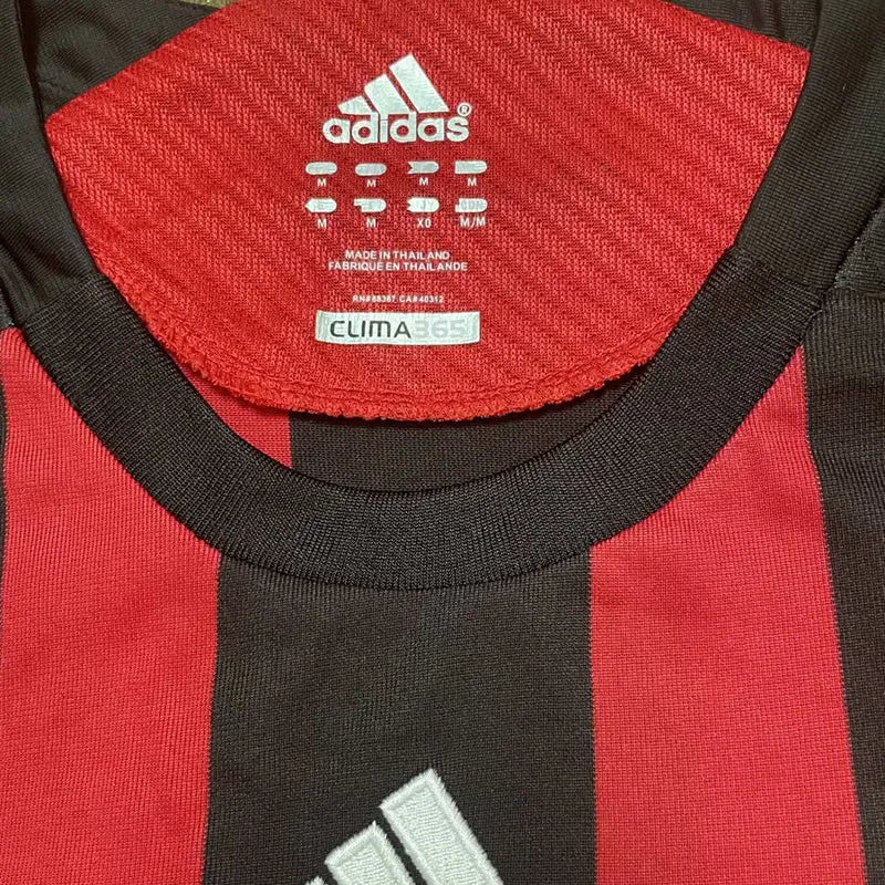 Milan local 08/09 retro version.