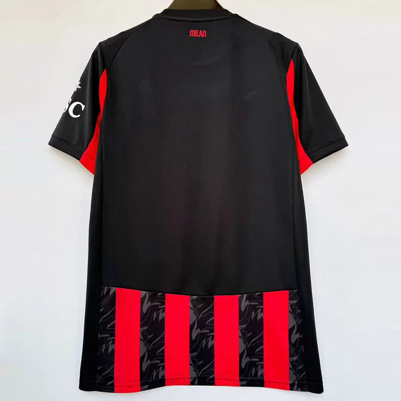 Milan local 25/26 fan version.