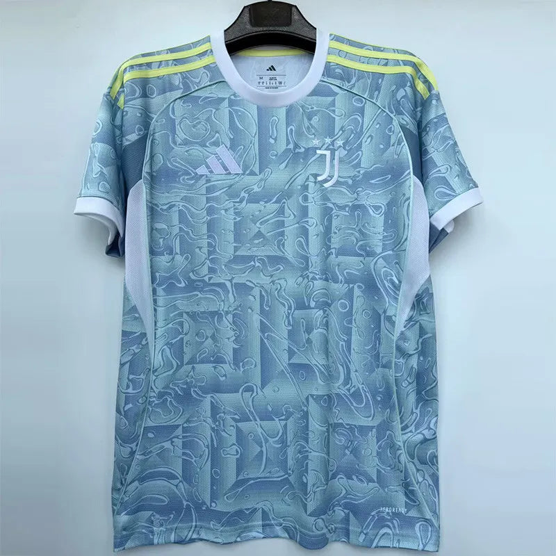 Juventus visitante 25/26 fan version.