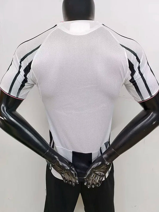 Juventus local 25/26 player version.