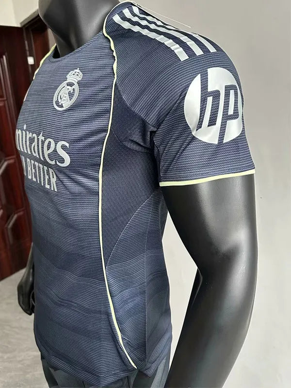 Real Madrid visitante 25/26 player version.