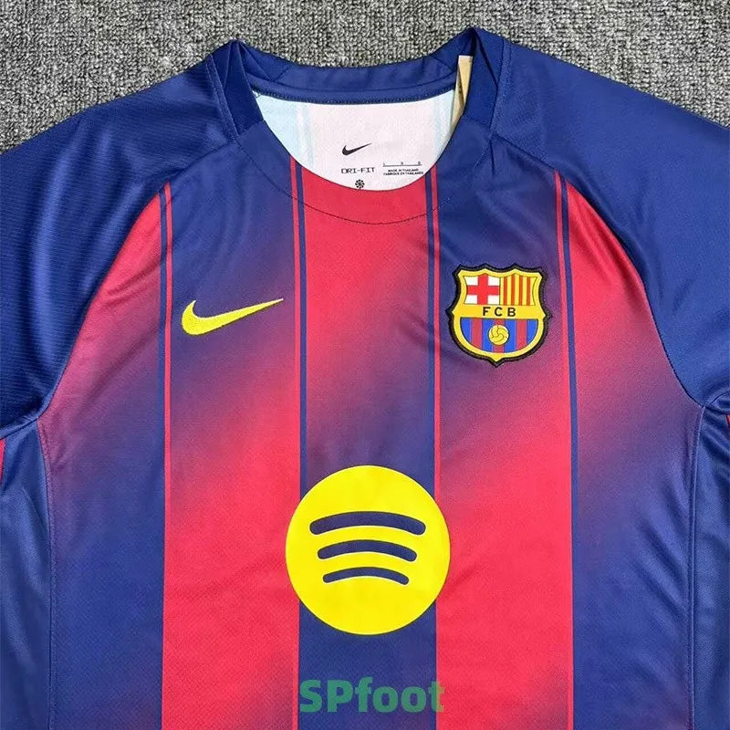 Barcelona local 25/26 fan version.