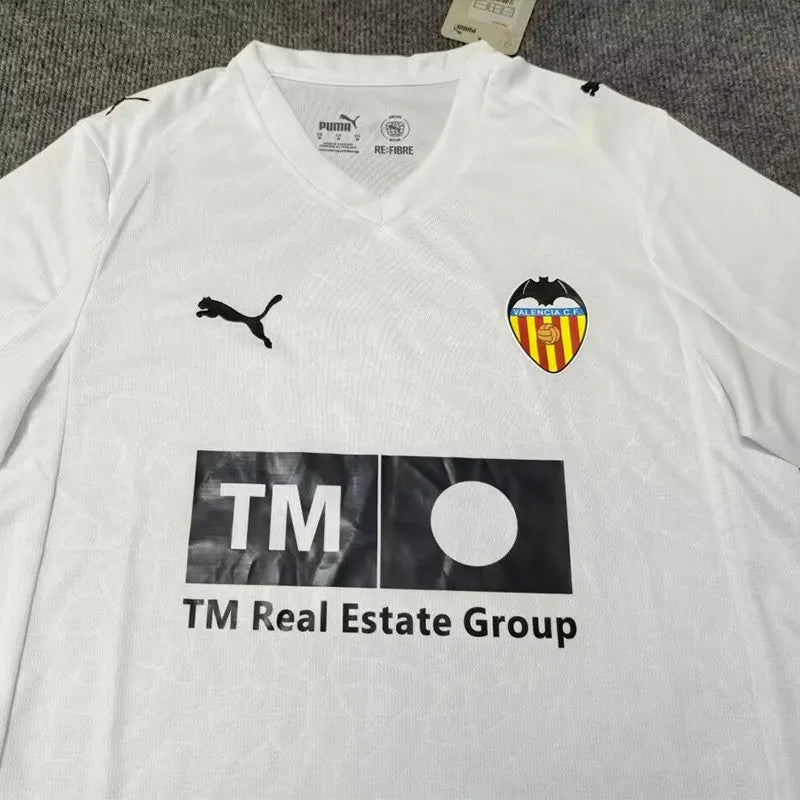 Valencia local 25/26 fan version.