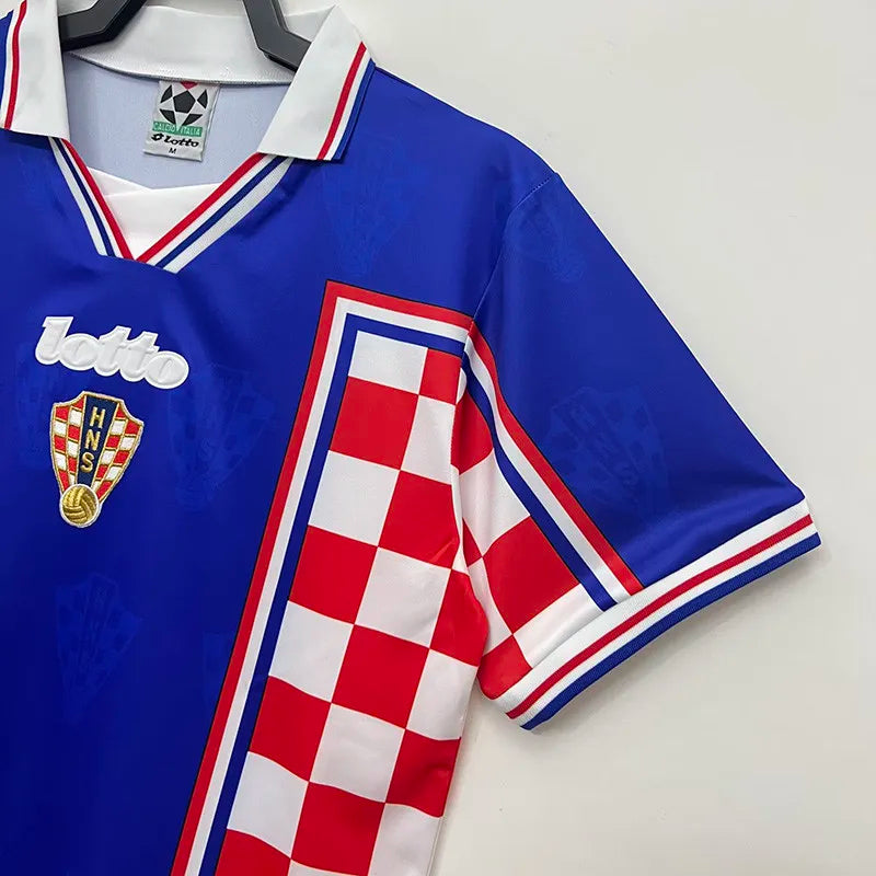 Croacia visitante 1998 retro version.