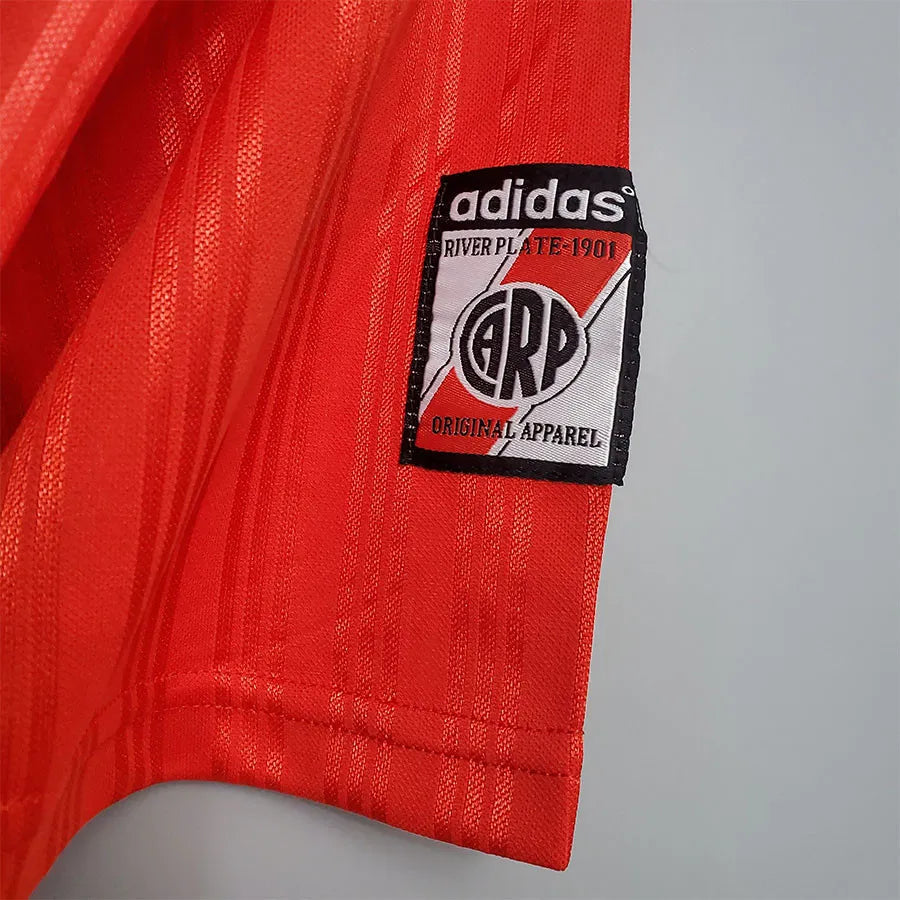 River Plate visitante 95/96 retro version.