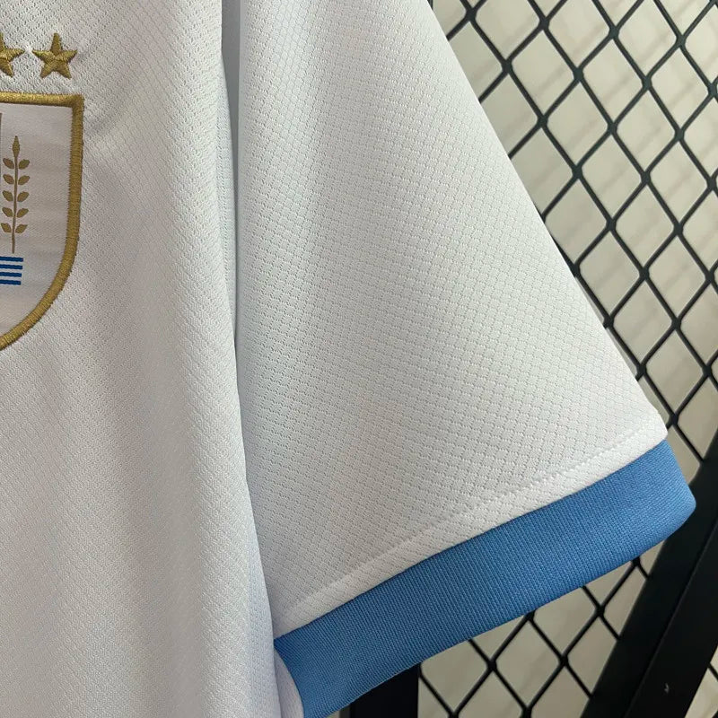 Uruguay visitante 24/25 fan version.