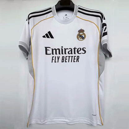 Real Madrid local 25/26 fan version.
