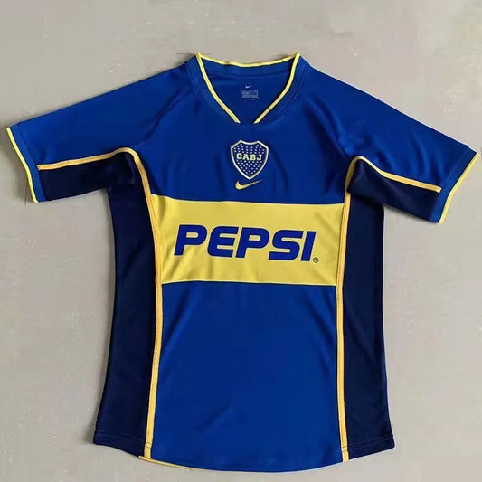 Boca Juniors local 2002 retro version.