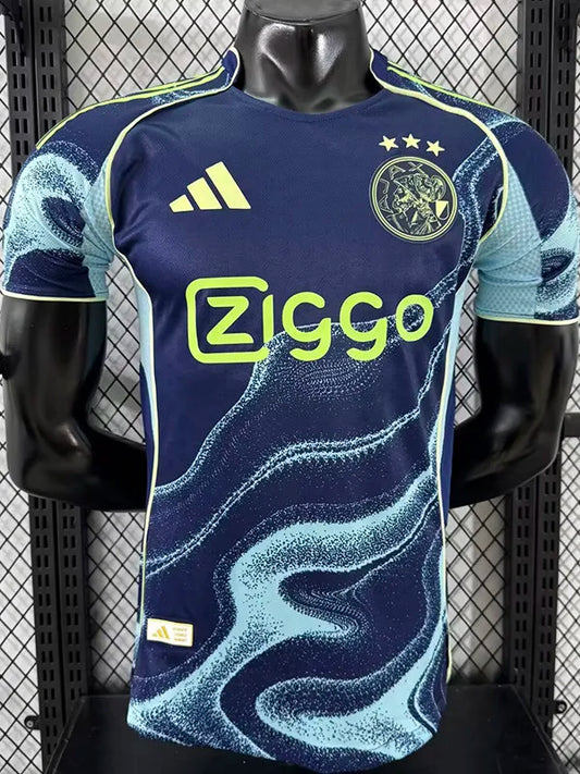 Ajax visitante 25/26 player version.