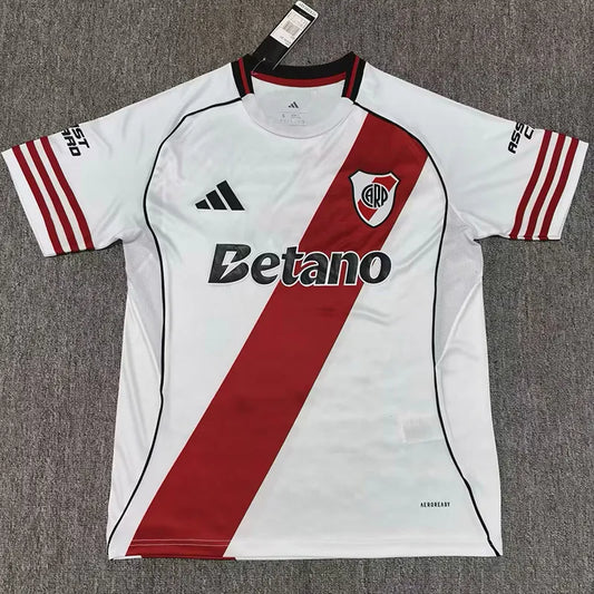 River Plate local 25/26 fan version.