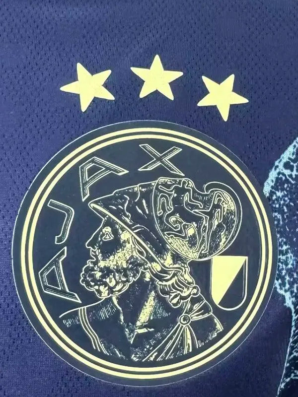 Ajax visitante 25/26 player version.