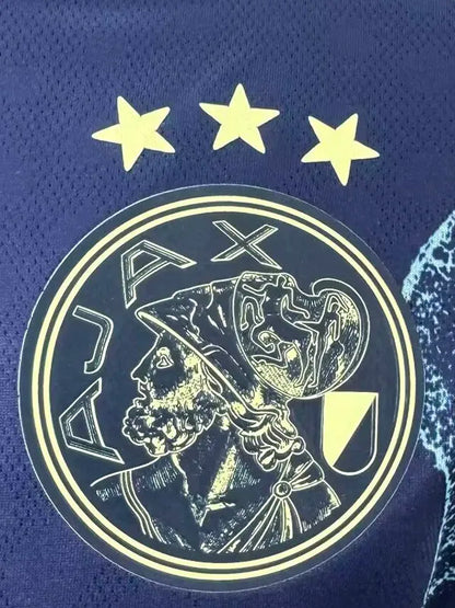 Ajax visitante 25/26 player version.