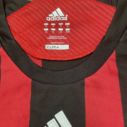 Milan local 08/09 retro version.