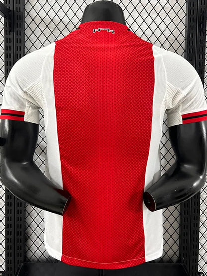 Ajax local 25/26 player version.
