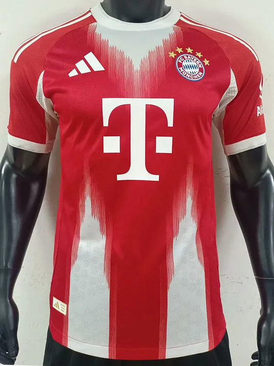 Bayern local 25/26 player version.