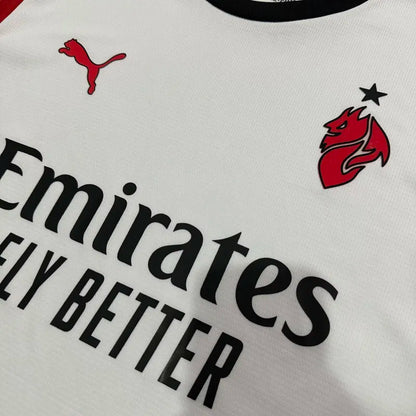 Milan visitante 25/26 fan version.