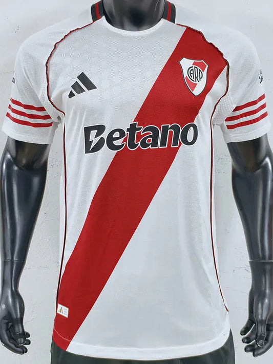 River Plate local 25/26 player version.