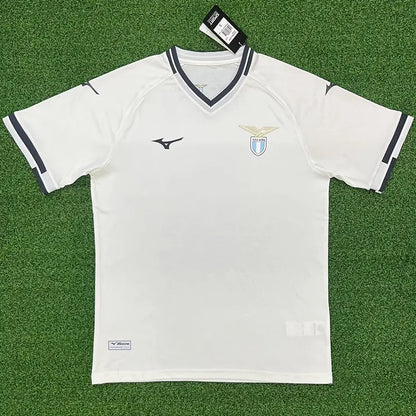 Lazio visitante 25/26 fan version.