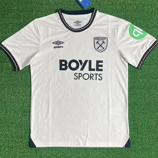 West ham visitante 25/26 fan version.
