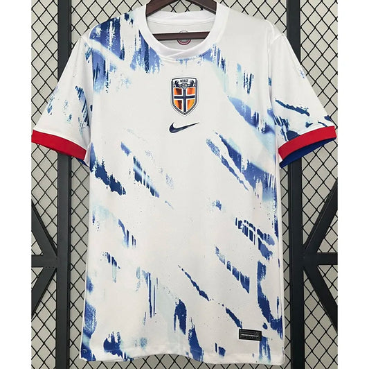 Noruega visitante 24/25 fan version.