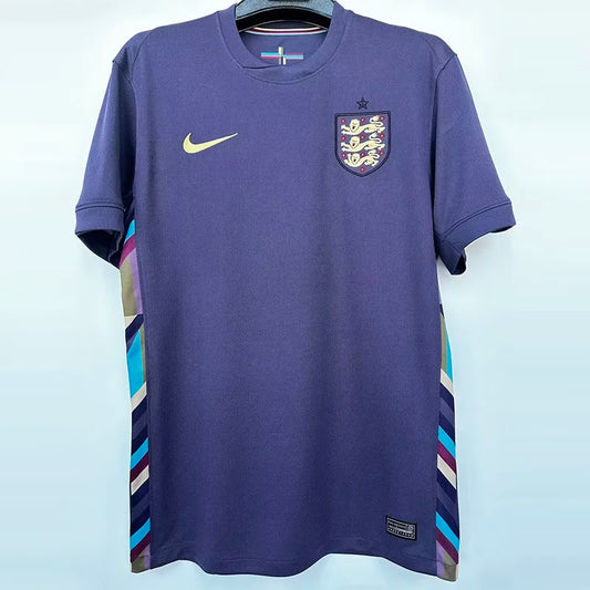 Inglaterra visitante 24/25 fan version.