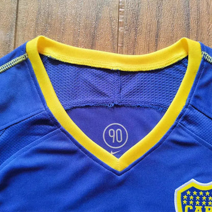 Boca Juniors local 03/04 retro version.