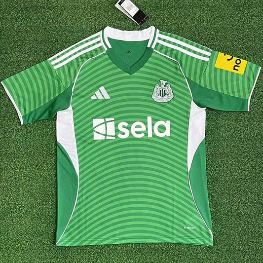 Newcastle visitante 25/26 fan version.